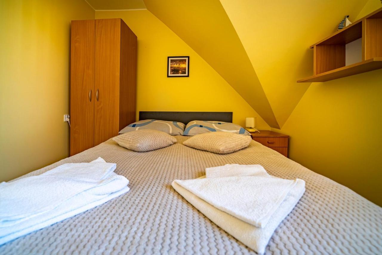 Ferienwohnung Bronisia Jastarnia Exterior foto