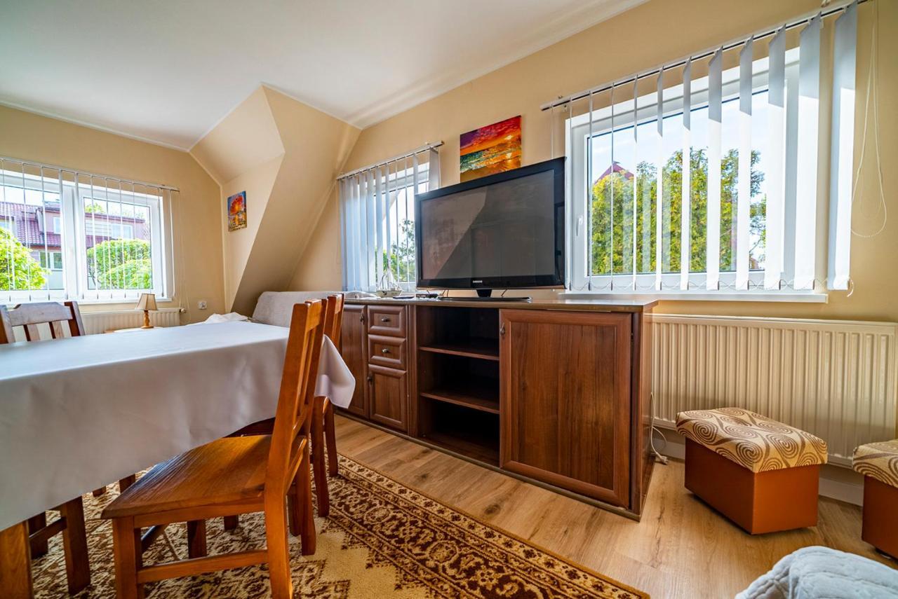 Ferienwohnung Bronisia Jastarnia Exterior foto