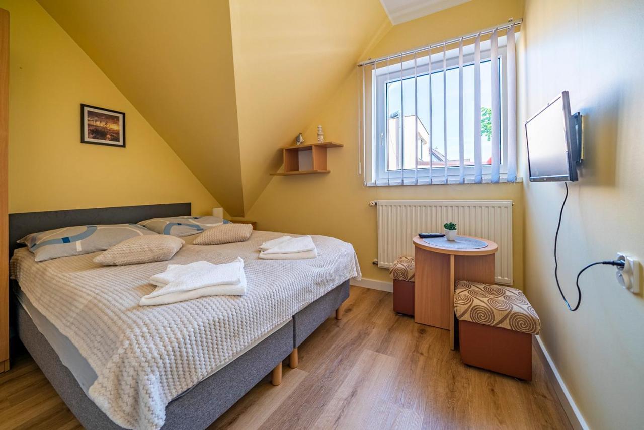 Ferienwohnung Bronisia Jastarnia Exterior foto